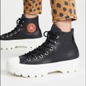 $150 Converse Chuck Taylor All Star Lugged Winter Sneakers women size 6.5